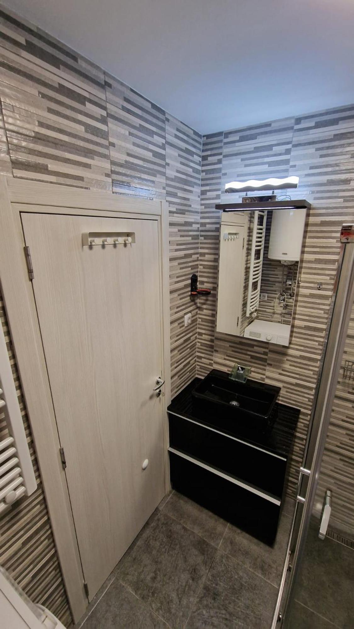 Apartamento Porodicno-Poslovni Udoban Stan Belgrado Exterior foto