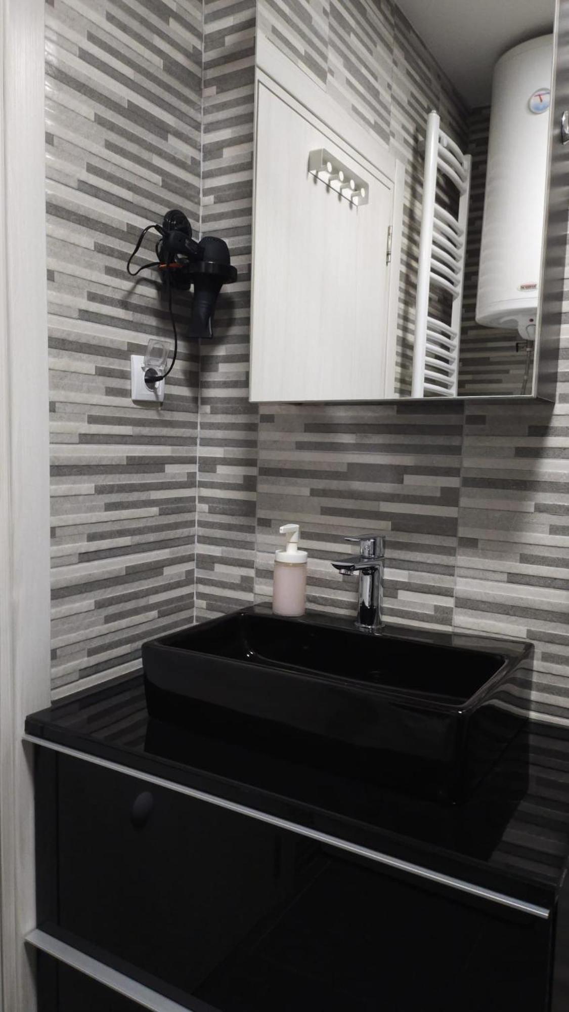 Apartamento Porodicno-Poslovni Udoban Stan Belgrado Exterior foto